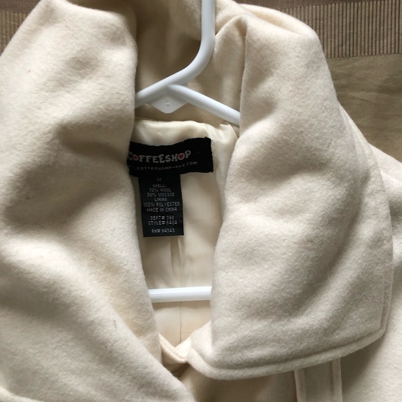 Winter white wool coat - Picture 3 of 5